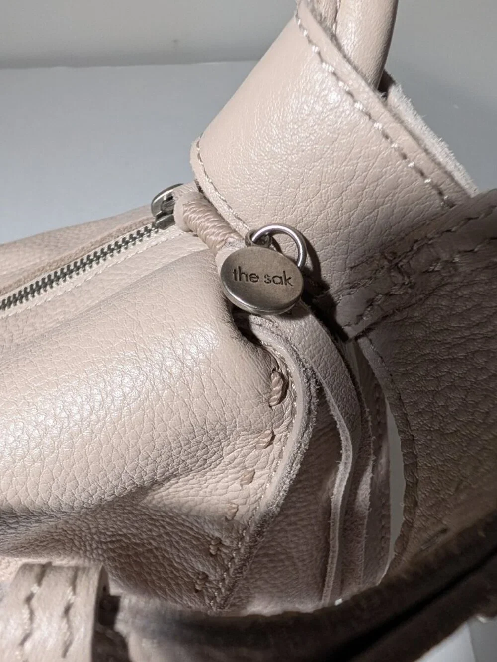 The SAK Pebble Leather Adjustable Top Handle Hobo Purse Cream OS